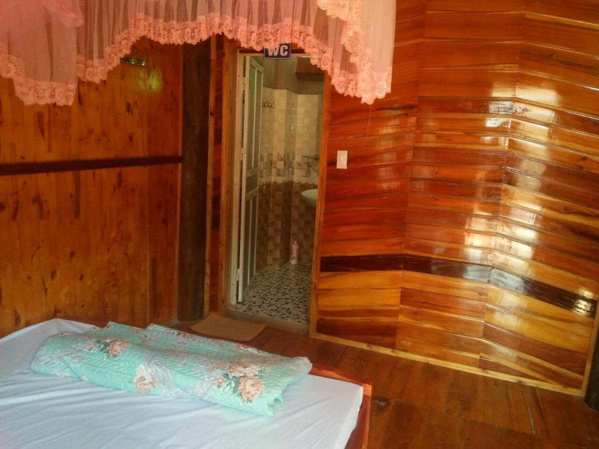 Tran Xuan Homestay Ba Be Exterior foto