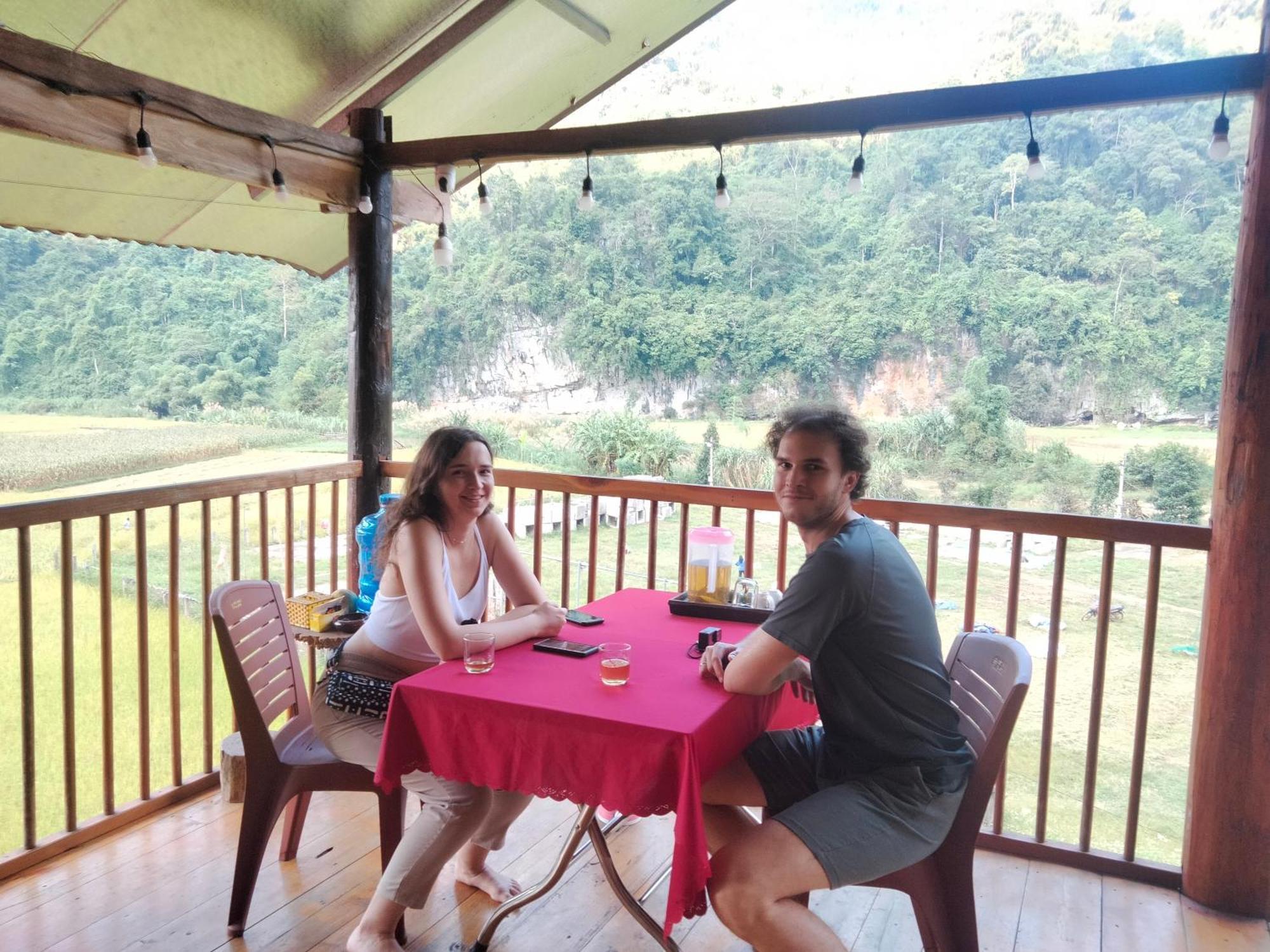 Tran Xuan Homestay Ba Be Exterior foto